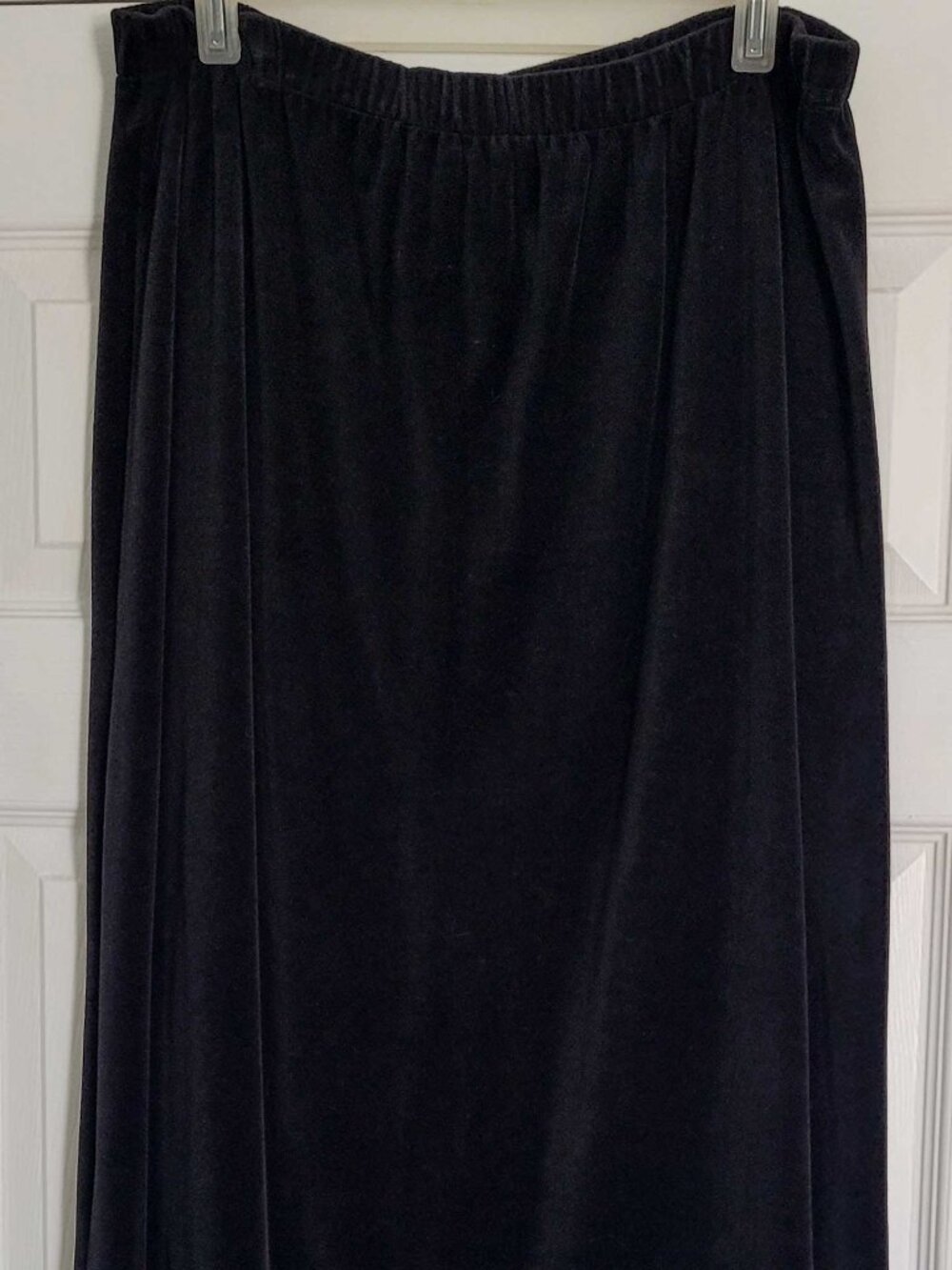 Beautiful Black Velvet Skirt - Like New